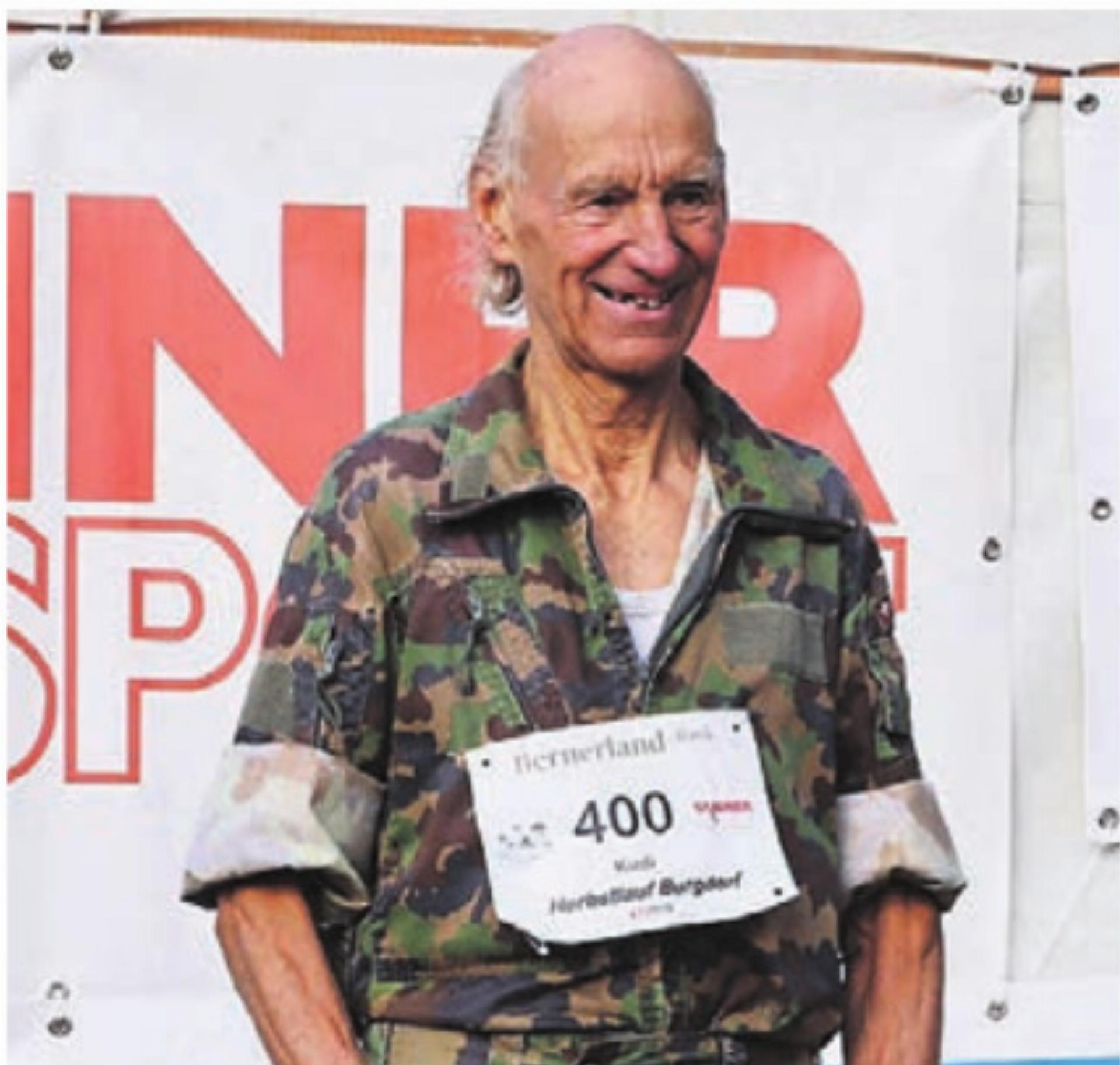 Kudi Steger strahlte doppelt nach dem Zieleinlauf. - Das Bild wird blockiert. – Möglicherweise durch einen aktiven Adblocker.