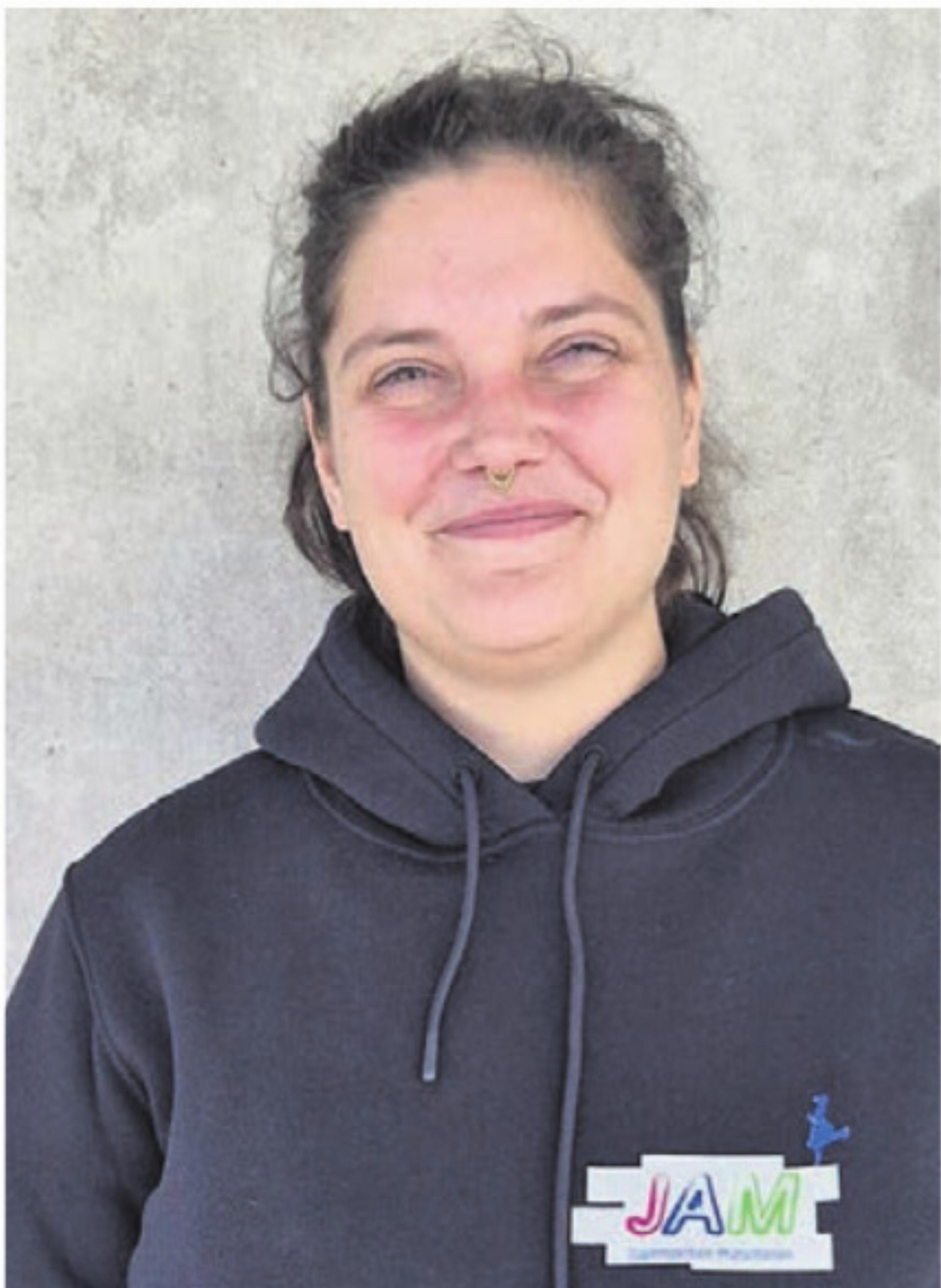 Gioia Mahé Sbroggiò begeistert es, Jugendliche und junge Erwachsene in ihrer Entwicklung zu begleiten. Bild: zg - Das Bild wird blockiert. – Möglicherweise durch einen aktiven Adblocker.