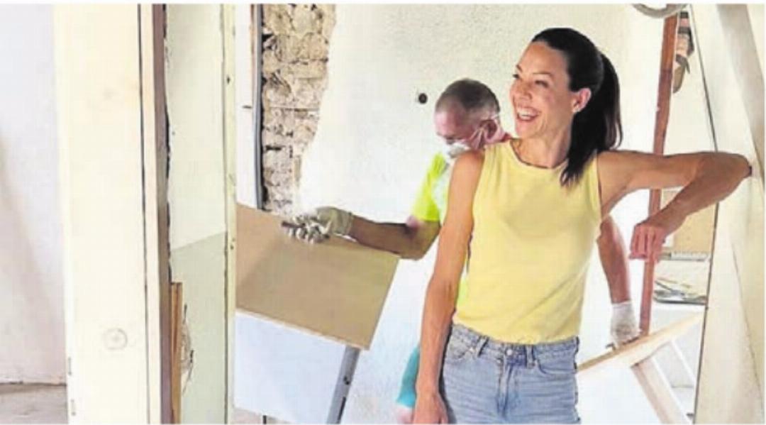 ... und Kiki Maeder auf der «Happy Day»-Baustelle Waltenschwil. ... und Kiki Maeder auf der «Happy Day»-Baustelle Waltenschwil.