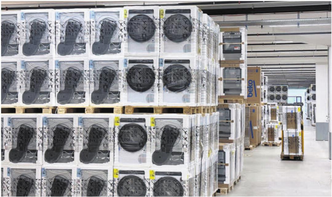 4000 Waschmaschinen lagern hier. 4000 Waschmaschinen lagern hier.