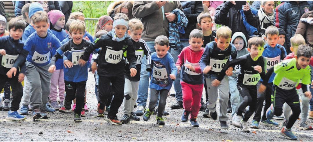 Der grosse Moment, wenn sich die Nervosität in Energie umwandelt und das Rennen losgeht. Der grosse Moment, wenn sich die Nervosität in Energie umwandelt und das Rennen losgeht.