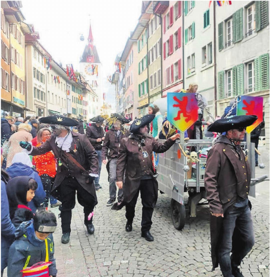 Besonders kinderfreundlich: Die abgasfreie Narren-Rallye verspricht Fasnachtsspektakel ohne Gefahr und übermässig Lärm und Hektik. Bilder: zg/huy Besonders kinderfreundlich: Die abgasfreie Narren-Rallye verspricht Fasnachtsspektakel ohne Gefahr und übermässig Lärm und Hektik. Bilder: zg/huy