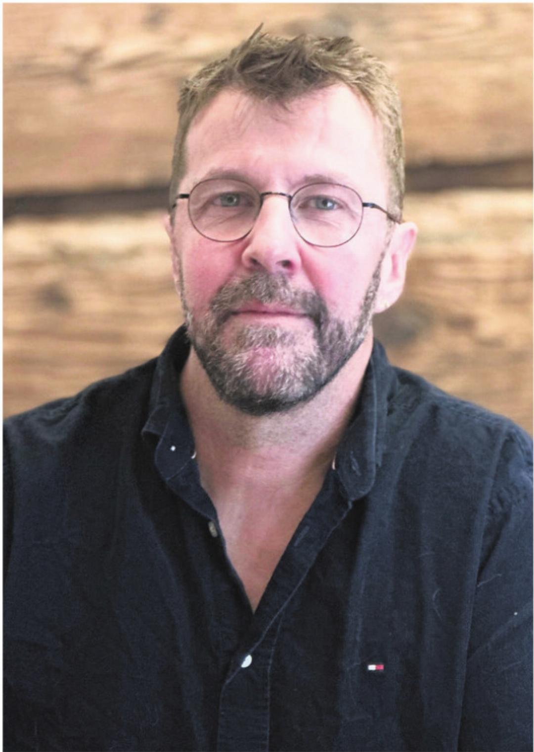 Lucas Beck, 1974, Umweltingenieur, die Mitte. Lucas Beck, 1974, Umweltingenieur, die Mitte.