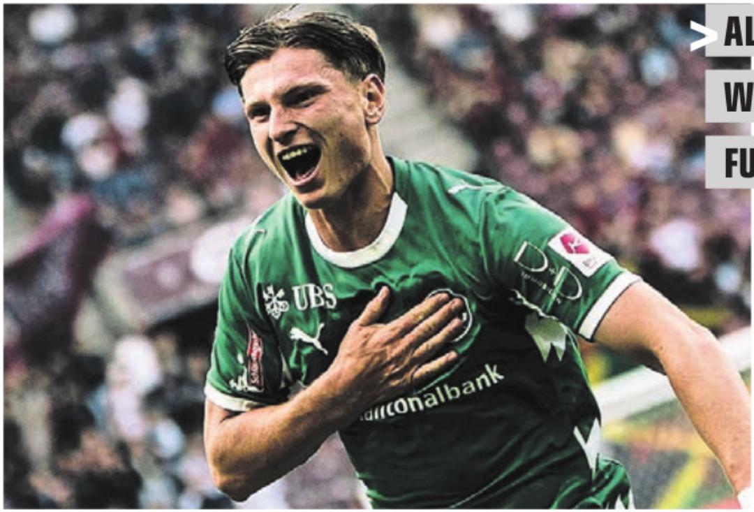 ALESSANDRO VOGT (20)
WOHLEN / FC ST. GALLEN
FUSSBALL
Was für ein Fussballjahr für Alessandro Vogt. Der einstige Junior des FC Wohlen unterzeichnet im Sommer einen Profivertrag beim FC St. Gallen bis 2029 und startet dann so richtig durch. Der Stürmer entzückt die Fussball-Schweiz mit seinen Toren und wird zum Shootingstar. In der Torschützenliste der Super League ist er mit aktuell acht Toren vorne dabei. Er debütiert auch in der U21-Nati und erzielt dort bis Ende Jahr zwei Tore. ALESSANDRO VOGT (20)
WOHLEN / FC ST. GALLEN
FUSSBALL
Was für ein Fussballjahr für Alessandro Vogt. Der einstige Junior des FC Wohlen unterzeichnet im Sommer einen Profivertrag beim FC St. Gallen bis 2029 und startet dann so richtig durch. Der Stürmer entzückt die Fussball-Schweiz mit seinen Toren und wird zum Shootingstar. In der Torschützenliste der Super League ist er mit aktuell acht Toren vorne dabei. Er debütiert auch in der U21-Nati und erzielt dort bis Ende Jahr zwei Tore.