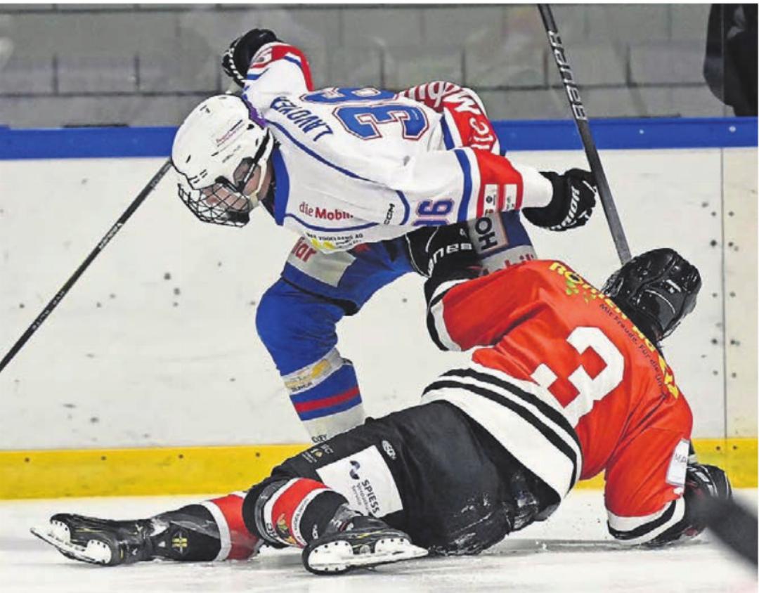 Unter der Gürtellinie? Wohlens Alain Lavoyer (oben) gegen Fi-Gös Kevin Barz. Unter der Gürtellinie? Wohlens Alain Lavoyer (oben) gegen Fi-Gös Kevin Barz.
