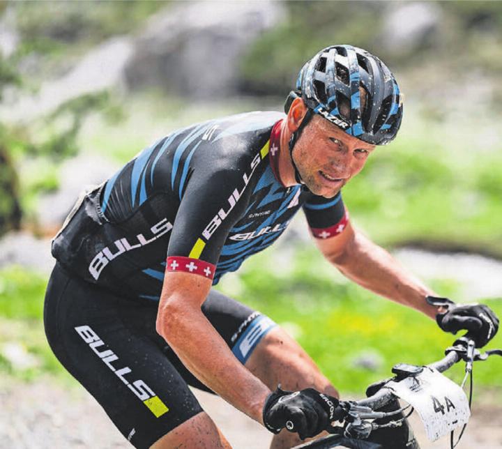 Urs Huber hat gekämpft an der Bike Transalp. Am Ende konnte er wegen des Ausfalls seines Teamkollegen das Rennen nicht beenden. Bild: Thomas Weschta