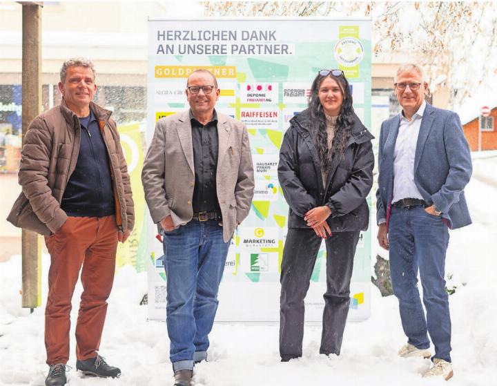 Im Einsatz für die Wirtschaftsförderung im Oberen Freiamt (von links): Rainer Heggli (WIKO-Präsident), Andreas Gnädinger (WIKO-Mitglied), Projektleiterin Gianna Florida und Daniel Räber (Geschäftsstellenleiter Repla Oberes Freiamt). Bild: zg