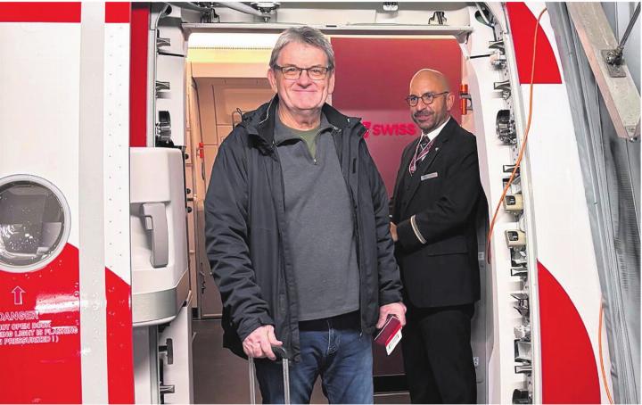 Bruno Nägeli durfte bei allen vier Erstflügen der ersten A350 der Swiss als erster Passagier einsteigen. Bilder: zg Bruno Nägeli durfte bei allen vier Erstflügen der ersten A350 der Swiss als erster Passagier einsteigen. Bilder: zg