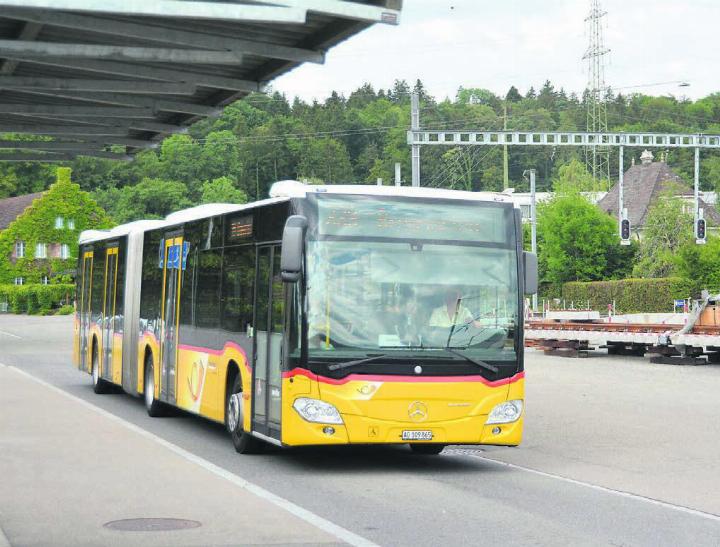 Dank verbesserter Pünktlichkeit sollen für die Fahrgäste der Buslinie 339 ab dem 10. Dezember die Zuganschlüsse ab Bremgarten West besser gewährleistet sein. Die Busverbindung soll durch eine verkürzte Linienführung verlässlicher werden. Bild: rwi (Archiv)