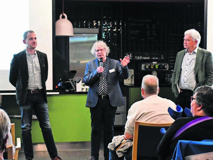 Haben zum Thema Altersarmut referiert (von links): Marco Schlapbach, Leiter Sozialdienst Villmergen, Roland Guntern, Fachverantwortlicher Gemeinwesenarbeit Pro Senectute Aargau, und Nationalrat Felix Wettstein. Bild: Monica Rast