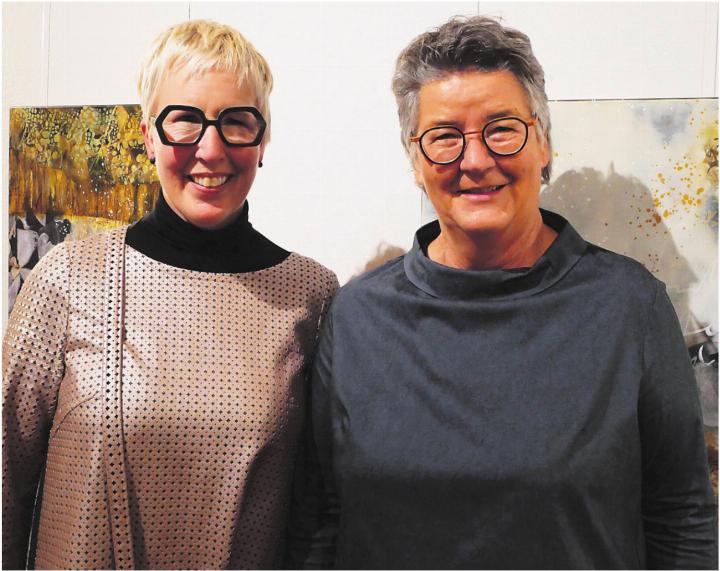 Carmen Frei (links) und Beatrice Fuchs stellen im Klösterli aus.
Bild: Vincenz Brunner