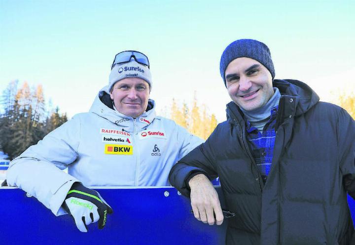In der Lenzerheide fand im Dezember zum ersten Mal ein Biathlon-Weltcup in der Schweiz statt. Auch da war Swiss-Ski-Präsident Urs Lehmann natürlich dabei – und traf dort auf den Tennisstar Roger Federer. Bild: Freshfocus
