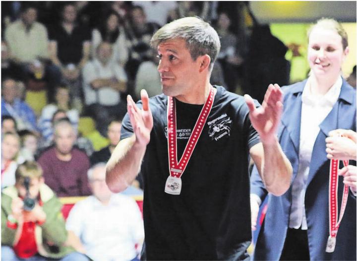 In seiner ersten Saison als Trainer führte Pascal Strebel die RS Freiamt in den Final und zur Silbermedaille. Eine Medaille ist auch dieses Jahr das Minimum, was die Freiämter holen wollen. Auch wenn der Weg nicht einfacher geworden ist. Bild: Archiv/jl