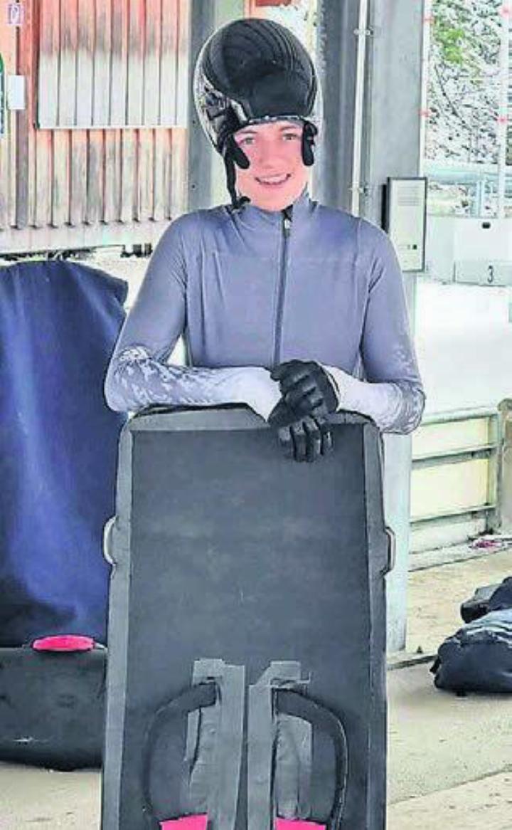 Sven Reich mit dem Skeleton-Schlitten. Bild: zg