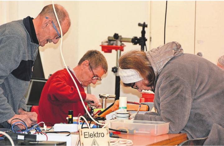 Seit einem Jahr ist das Repair-Café Mutschellen offen und wird rege genutzt. Bild: Sabrina Salm Seit einem Jahr ist das Repair-Café Mutschellen offen und wird rege genutzt. Bild: Sabrina Salm