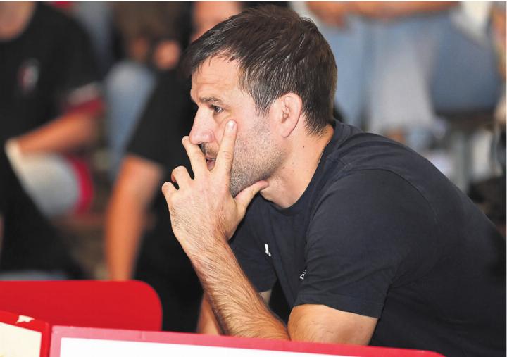 Pascal Strebel, Trainer der RS Freiamt, bringt 
die Niederlage in Willisau nicht aus der Ruhe. 
Bild: awa