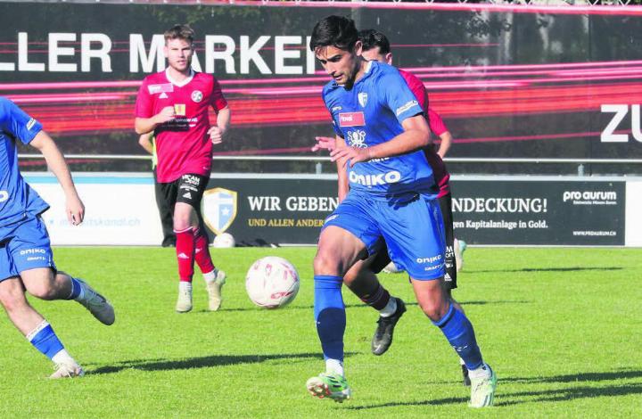 Bijan Dalvand im Heimspiel gegen Muttenz. Der unwürdige Saisonabschluss des FCW nahm in dieser Partie seinen Anfang. Trotzdem will der Mittelfeldspieler bleiben und in der nächsten Saison Wiedergutmachung bei den Fans leisten. Bild: Archiv/jl