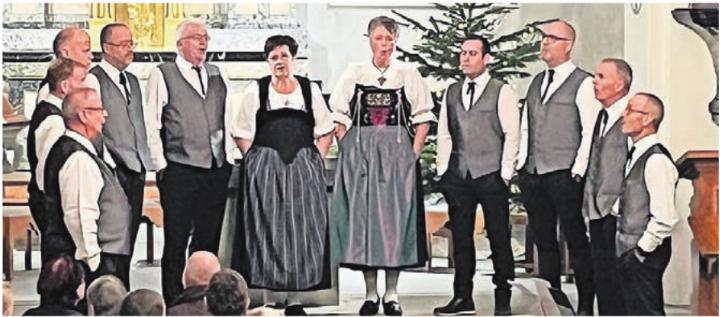 Das Fyrabigchörli Rüüssblick sorgte für eine besinnliche Stimmung. Bild: zg