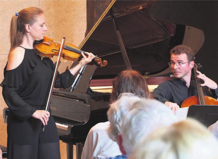 Julia Fischer und Benjamin Nyffenegger teilen sich einmal mehr nicht nur die Bühne, sondern auch die Festivalleitung. Bild: zg