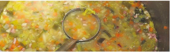 Solidarität mit Suppe: Beim Zmittag ist jeder willkommen. Bild: zg