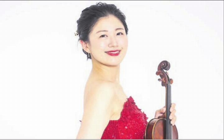 Violonistin Ayaka Koike tritt am 7. März in Boswil auf. Bild: zg