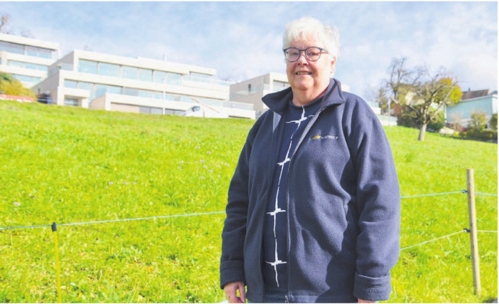 Filetstück oberhalb des Friedhofs: Myriam Bürgisser hat das Potenzial der Parzelle Rebberg erkannt. Bilder: Thomas Stöckli Filetstück oberhalb des Friedhofs: Myriam Bürgisser hat das Potenzial der Parzelle Rebberg erkannt. Bilder: Thomas Stöckli