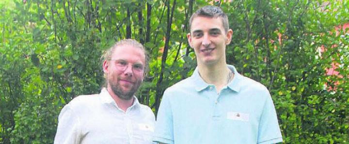 Philippe Meier, Berufsbildner, freut sich über den Erfolg seines Schützlings Joel Hartmann.
Bild: zg Philippe Meier, Berufsbildner, freut sich über den Erfolg seines Schützlings Joel Hartmann.
Bild: zg