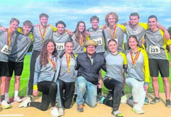 Erfolgreiche Leichtathletik-Delegation des TV Merenschwand in Stein. Bild: zg