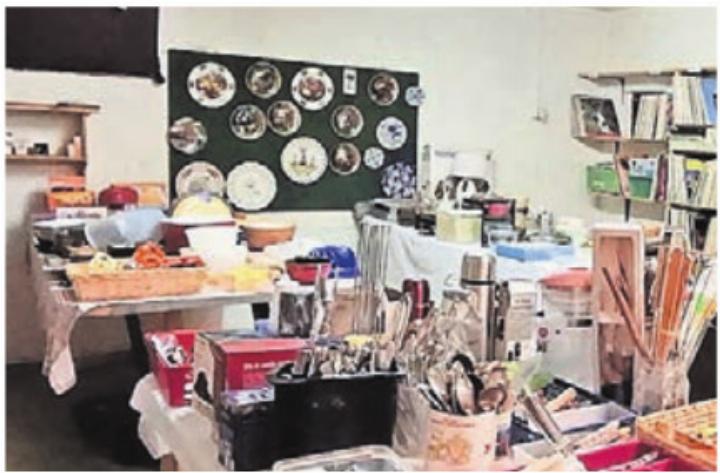 Eine grosse Auswahl an Keramik findet man am Flohmarkt. Bild: zg