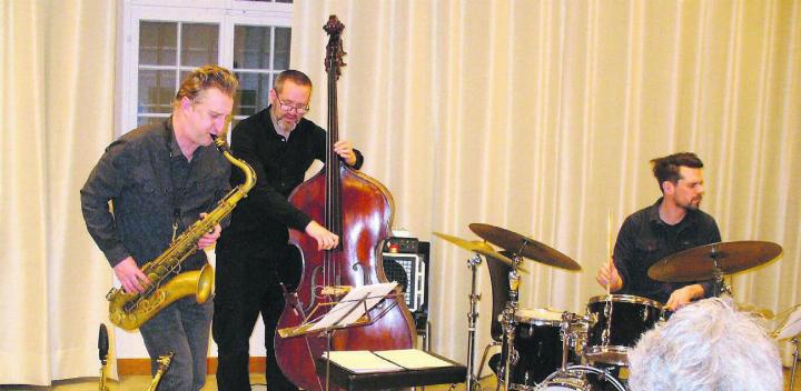 Loren Stillman (links) und seine kleine Jazz-Combo spielten mit voller Konzentration. Bild: Alphonse Hauser