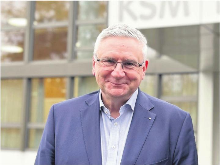 Im Interview spricht Andreas Glarner darüber, was er in seinen fast 100 Tagen als Vorstandspräsident an der KSM vorgefunden hat, und über sein Verhältnis zu den Lehrpersonen. Bild: Sabrina Salm Im Interview spricht Andreas Glarner darüber, was er in seinen fast 100 Tagen als Vorstandspräsident an der KSM vorgefunden hat, und über sein Verhältnis zu den Lehrpersonen. Bild: Sabrina Salm