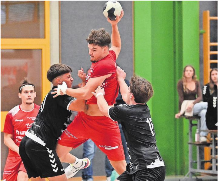 Noel Angehrn erzielte in dieser Saison 128 Kisten. Der 23-Jährige ist Dreh- und Angelpunkt beim TV Muri. Bild: tvm / Stefan Sprenger