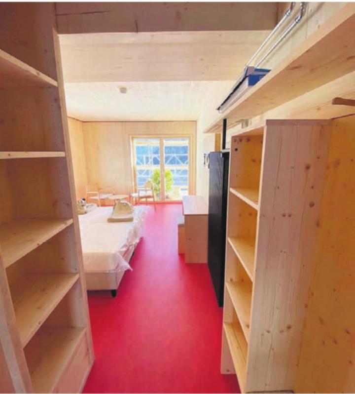 Auch im Innern wurde viel mit Holz gearbeitet. Auch im Innern wurde viel mit Holz gearbeitet.