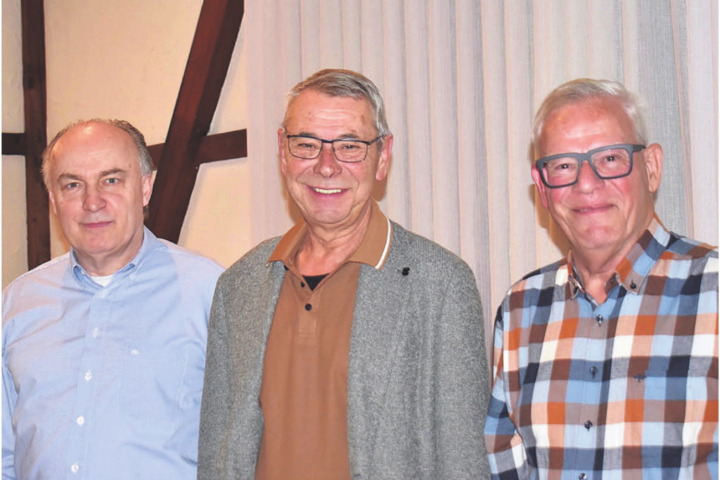 Sie wurden nach langer Tätigkeit im Verband verabschiedet: (von links) Rolf Huber, Felix Baur und Emil Riester. Bild: Erika Obrist