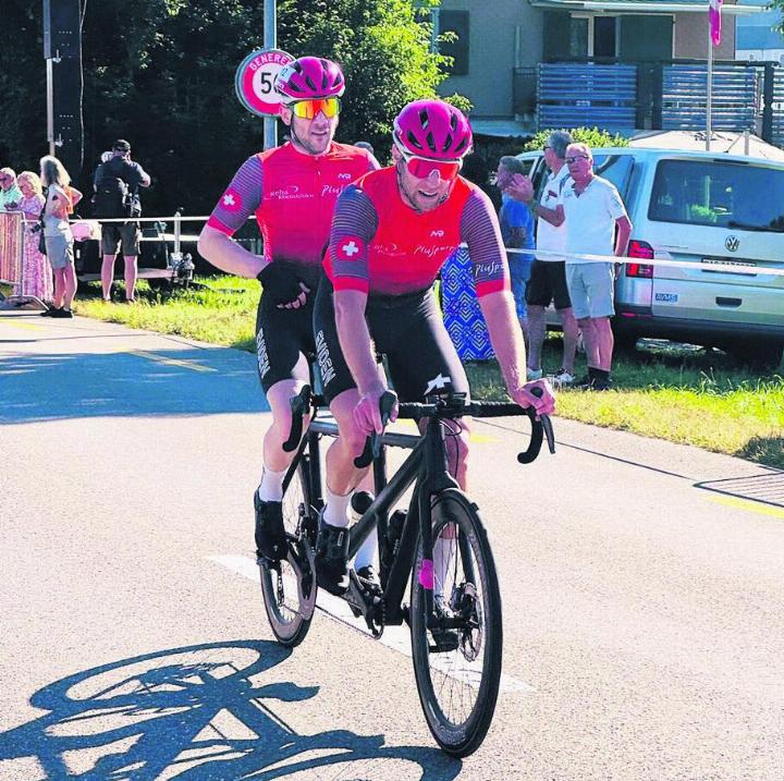 Im Tandem erfolgreich: Christian Ackermann (hinten) und Dominik Büttler. Bild: zg