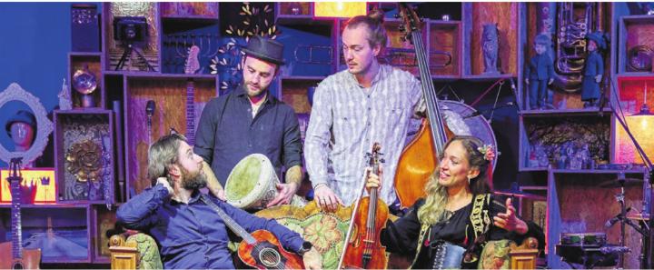 Die Gruppe New Balkan Folk tritt im Kellertheater auf. Bild: zg