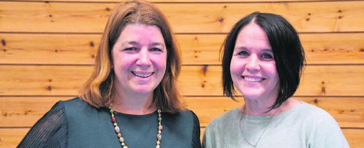 Die frisch gewählte Frau Gemeindeam-
mann Dominique Hoffmann, links, mit ihrer erfahrenen Frau Vizeammann Claudia Gauch.
Bild: vaw