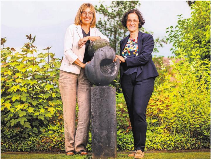 Die Co-Stiftungsratspräsidentinnen des Künstlerhauses Boswil: Irene Näf (links) und Christine Hehli. Bild: Archiv Die Co-Stiftungsratspräsidentinnen des Künstlerhauses Boswil: Irene Näf (links) und Christine Hehli. Bild: Archiv