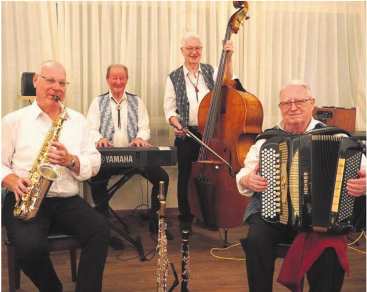 Die Kapelle Stöckli Reichmuth: Hanspeter Reichmuth, Erwin Steffen, Fredy Tellenbach, Bruno Stöckli (von links). Bild: hr