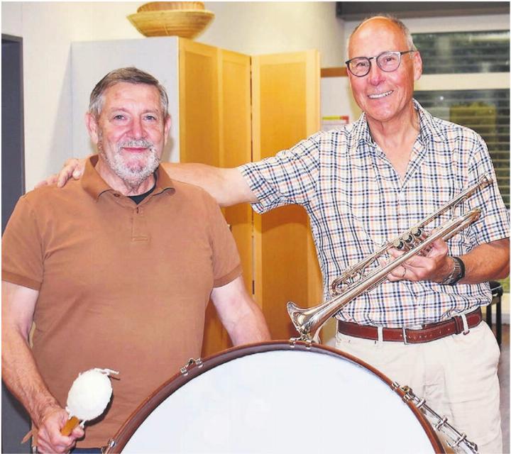 Ignazio Orefice (links) und Hanspeter Budmiger sind zuversichtlich, dass sich Musikantinnen und Musikanten finden lassen, die beim Projekt Jahreskonzert mitwirken werden. Bild: Erika Obrist
