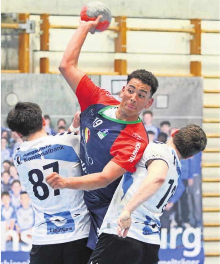 Zwei Spiele, 16 Tore: Noah Frenzel tankt sich durch.