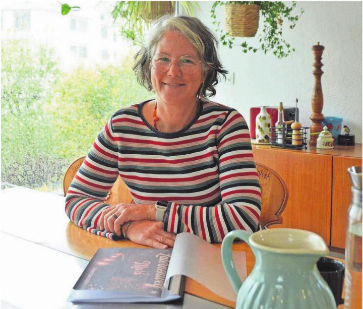 Die Vorfreude ist gross bei Barbara Lang, auch wenn die To-do-Liste aktuell auch immer grösser wird. Bild: Annemarie Keusch Die Vorfreude ist gross bei Barbara Lang, auch wenn die To-do-Liste aktuell auch immer grösser wird. Bild: Annemarie Keusch