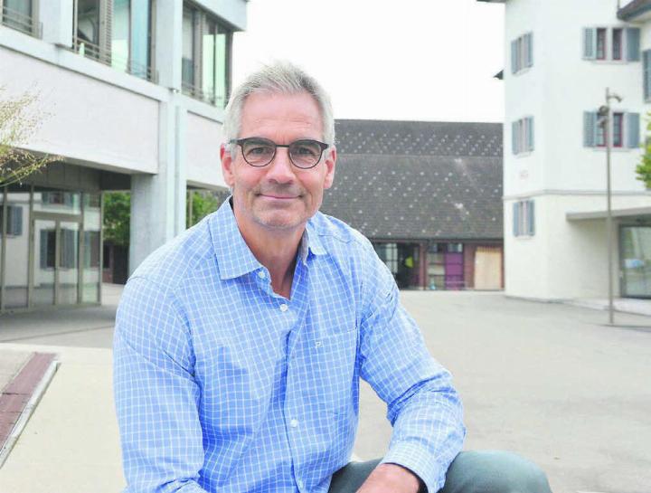 Schon nach wenigen Wochen kann Stefan Späni sagen, dass er angekommen ist in Jonen und sich wohlfühlt. Bild: Annemarie Keusch