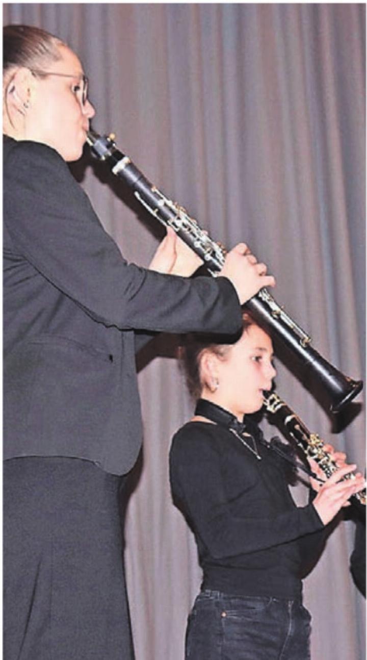 Ein Bläserensemble der Musikschule Mutschellen spielte am Neujahrsapéro auf.