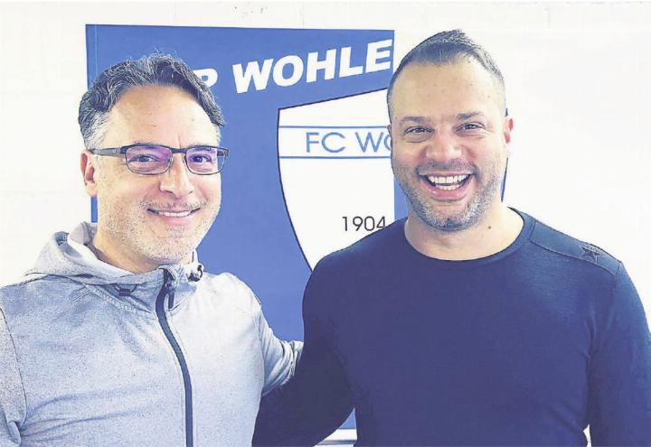 Vor ziemlich genau einem Jahr wurde Carmine Viceconte (rechts) als neuer Sportchef vorge-
stellt. Gemeinsam mit Gregorio Trovato (links) 
hatte er die sportliche Führung inne. Jene Beziehung dieser beiden entwickelte sich zu einem Machtkampf. 
Bild: Archiv