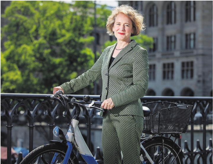 Der Verkehr sorgt in der Stadt immer wieder für Gesprächsstoff. Corine Mauch bevorzugt das Fahrrad. Bild: Dominique Meienberg Der Verkehr sorgt in der Stadt immer wieder für Gesprächsstoff. Corine Mauch bevorzugt das Fahrrad. Bild: Dominique Meienberg