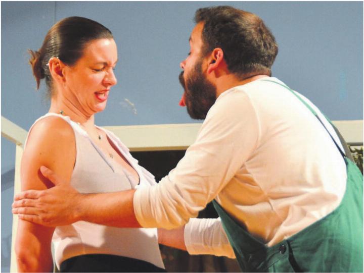 Auf die Mimik legen die Schauspieler besonders viel Wert: Clio Meier und Patrick Grob. Bilder: Annemarie Keusch