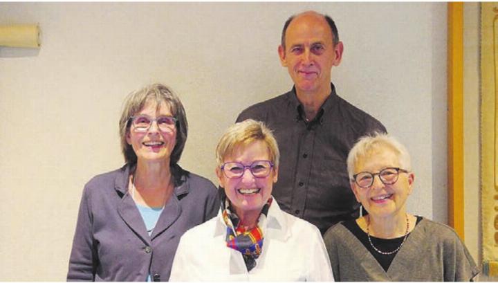 Der Vorstand wurde wiedergewählt (von links): Eva Specht, Margret Pfister, Silvia Bonderer und (hinten) Thierry Maetz sind für die weitere Amtszeit motiviert.
Bild: zg