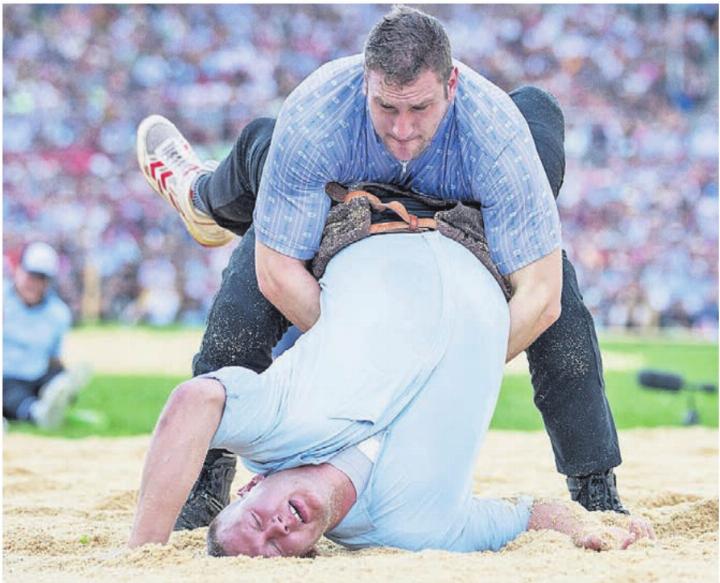 Beide haben eine Freiämter Mutter: Orlik (oben) gegen Reichmuth. Bild: Freshfocus