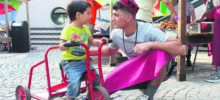 Mit dem Flüchtlingstag wird das Miteinander thematisiert. Bild: pd